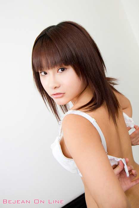 Bejean On Line Photo套图ID0772 201007 [Heya]- Mari Shirasaka短发少妇脱去了文胸